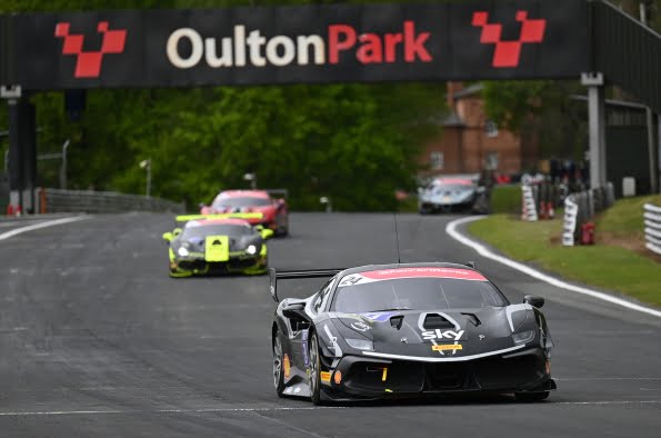 2022 Ferrari Challenge UK kicks off at Oulton Park with double-win for Khera