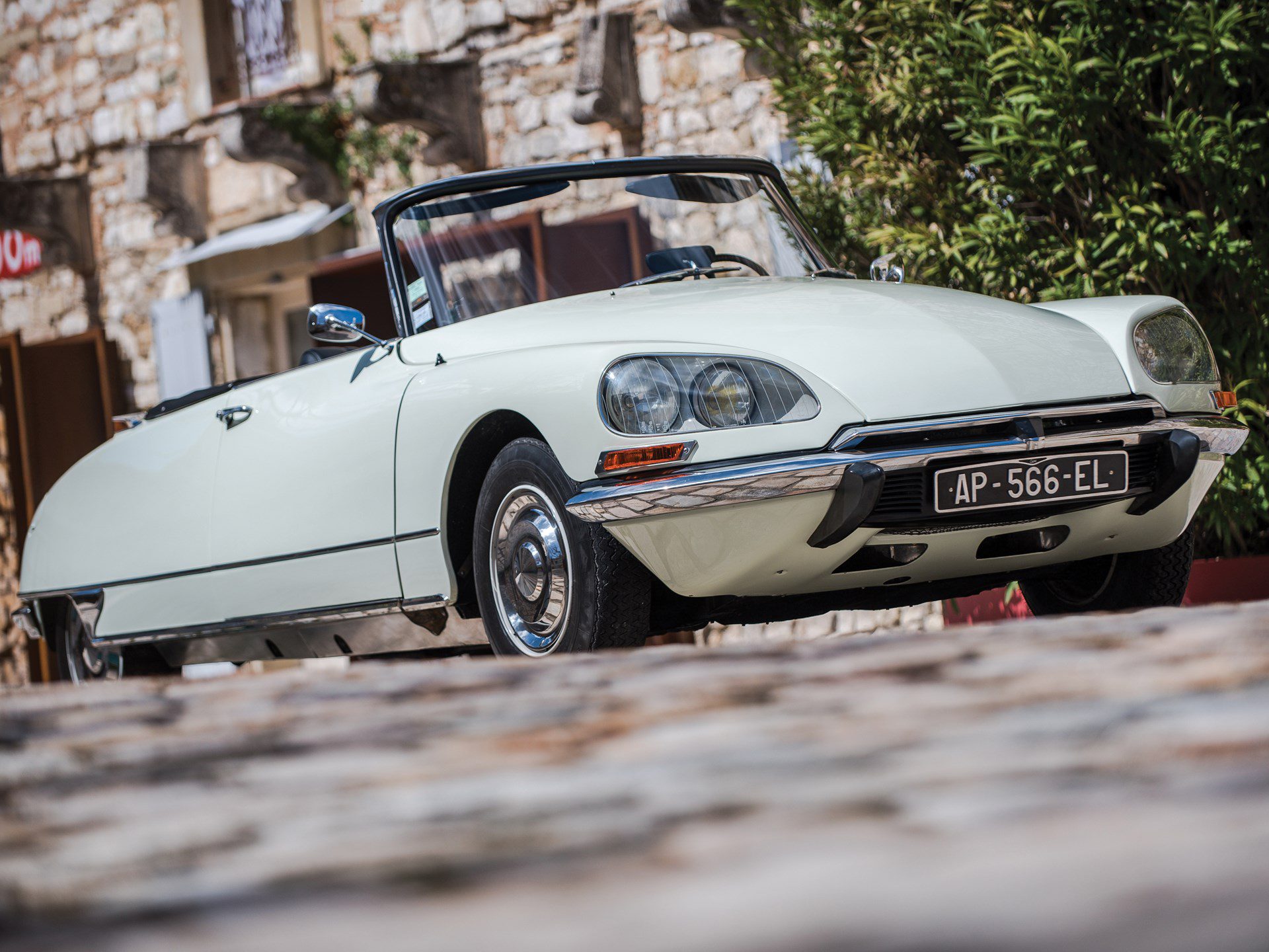 1969 Citroen DS 21 Convertible by Henri Chapron!